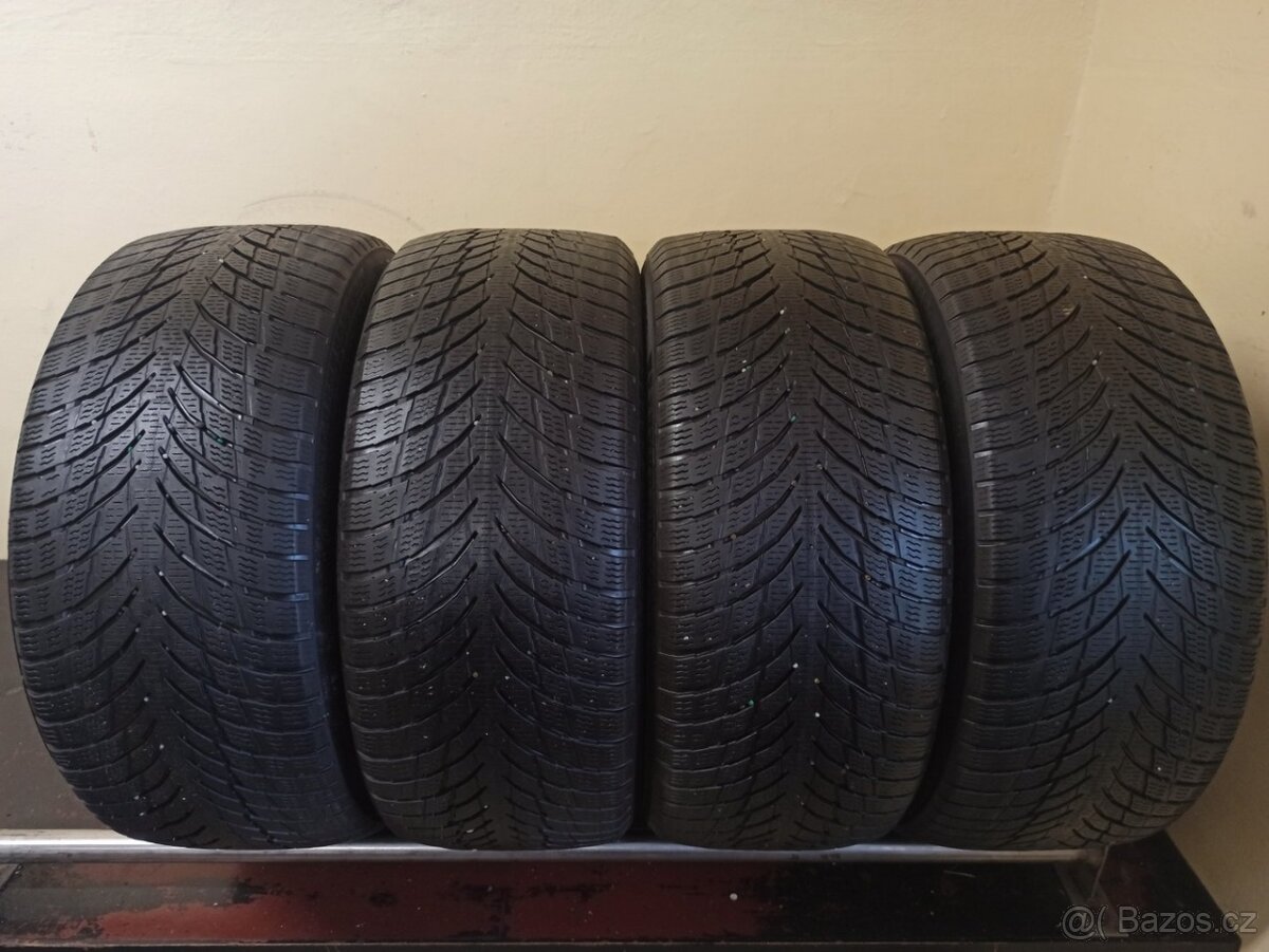 Nokian WR SNOWPROOF P 97V 235/45 R17 4 - 5mm