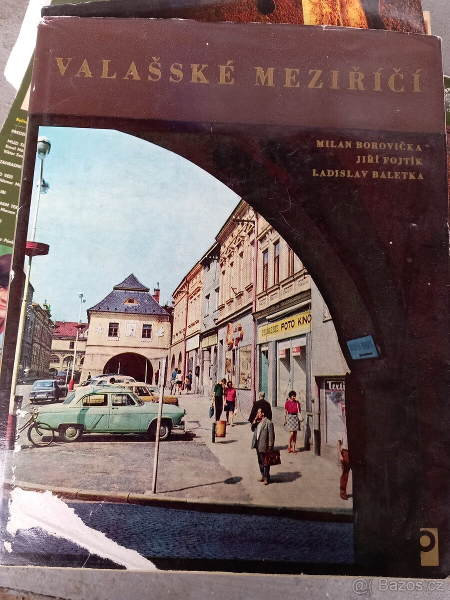 Kniha valasske mezirici