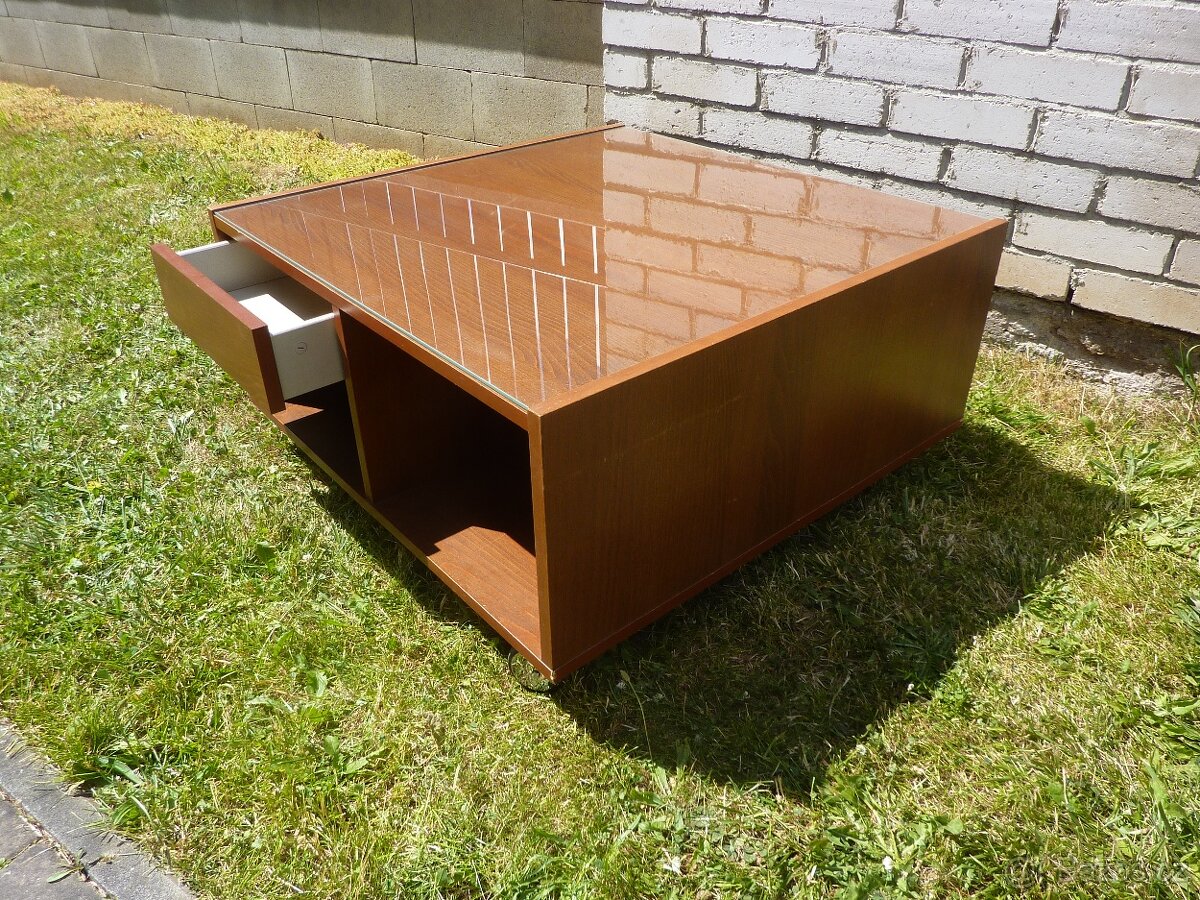 IKEA BOKSEL konferenční stolek na kolečkách 79x79