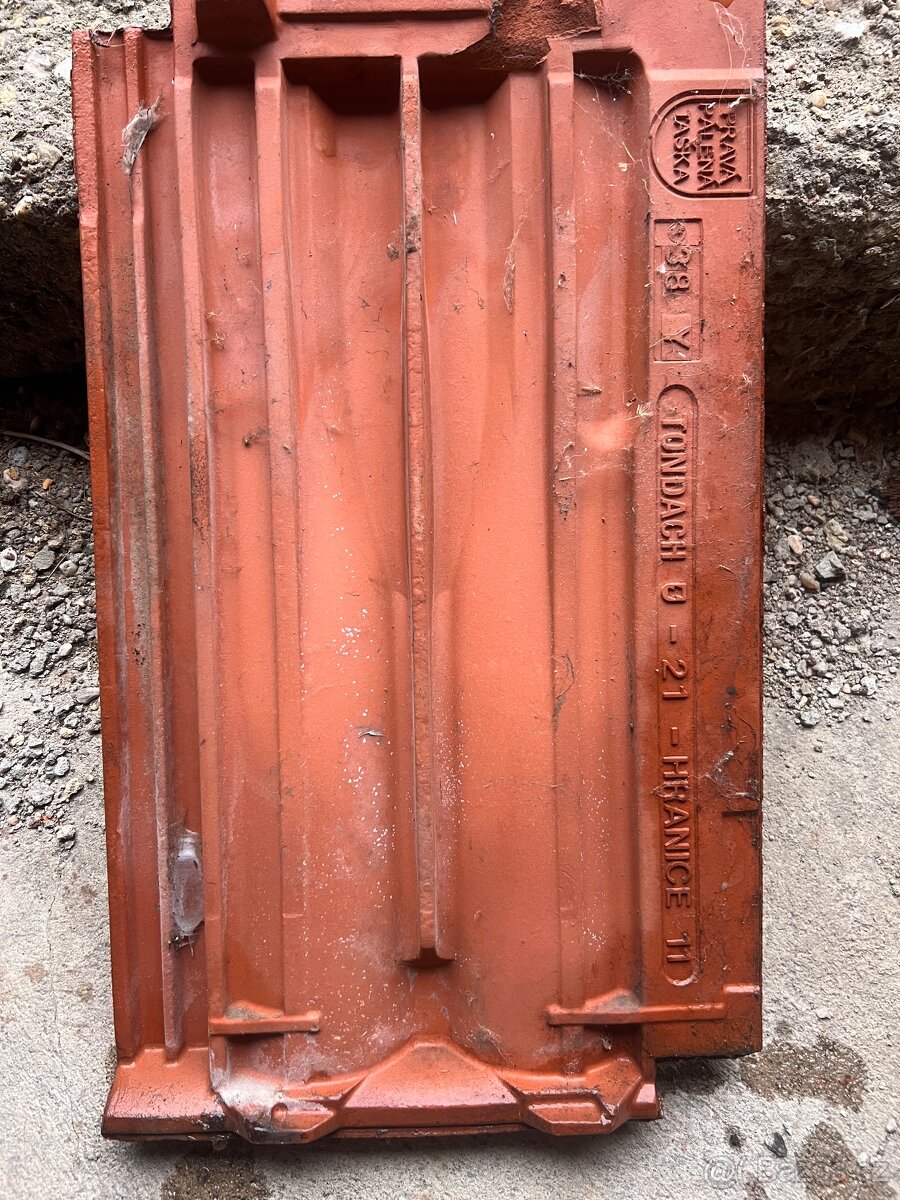 Tondach stresni taska