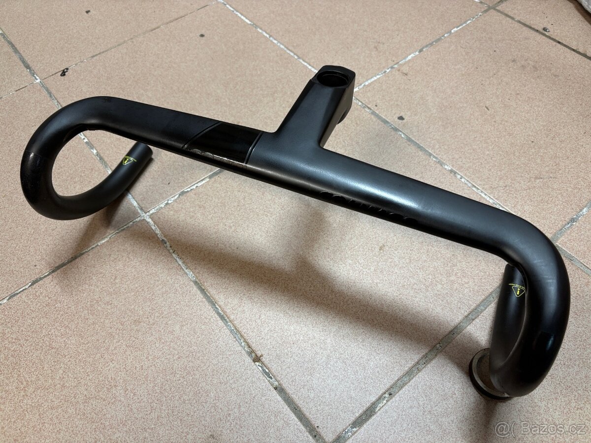 Colnago CC01 cockpit