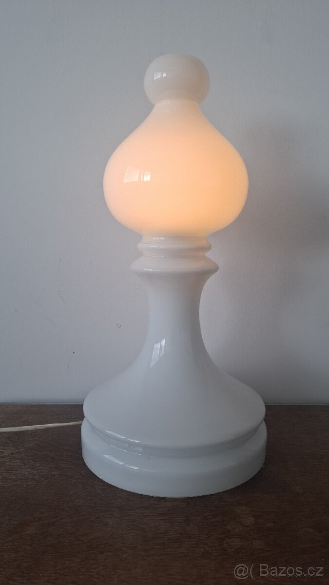 Ikonicka lampa od Ivana Jakese