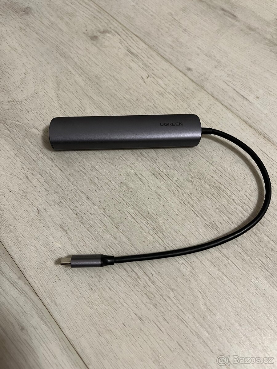 Multifunkční adaptér Ugreen