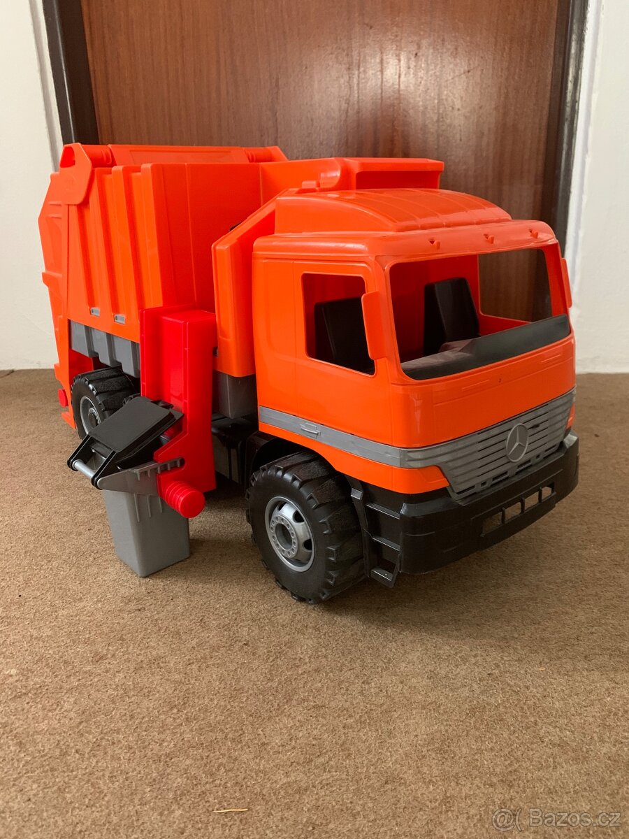 Popelářský vůz Mercedes