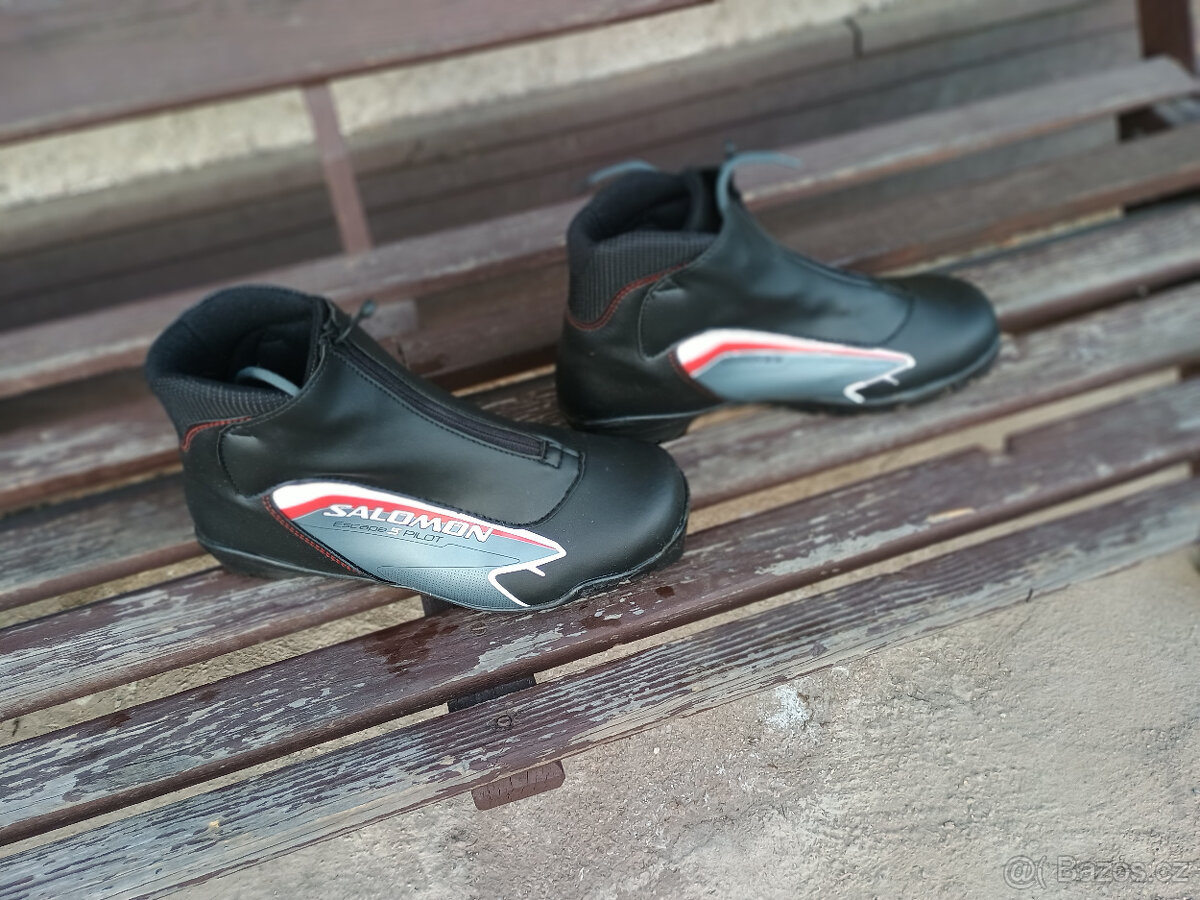 nové boty na běžky SALOMON Escape5pilot na nohu č.8,5