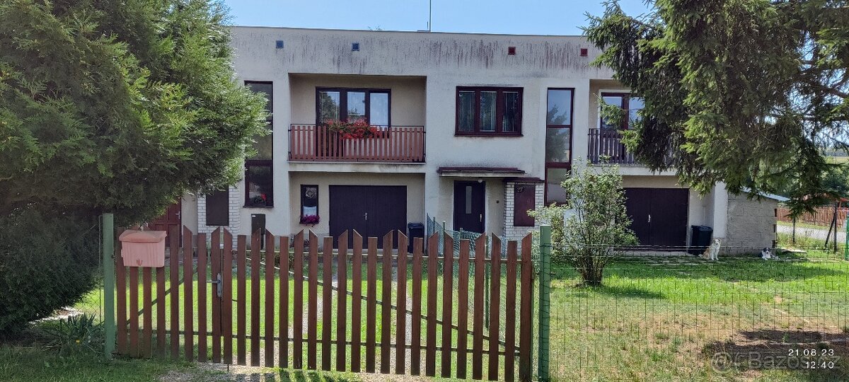 Pronájem řadového RD 4+1 - Blatná - Myštice