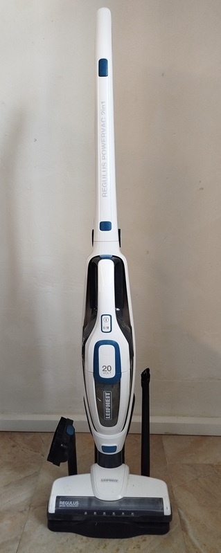 Tyčový vysavač Leifheit 2v1