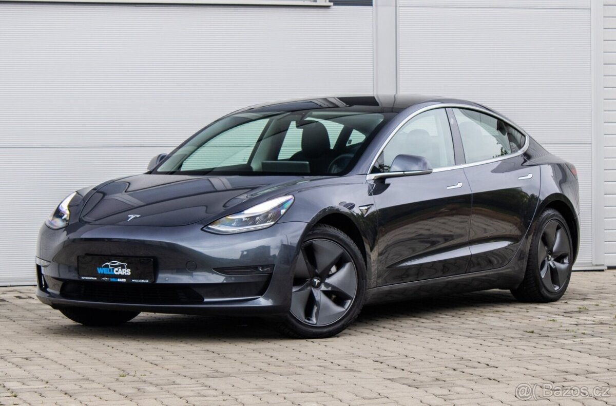 Tesla Model 3 Long Range