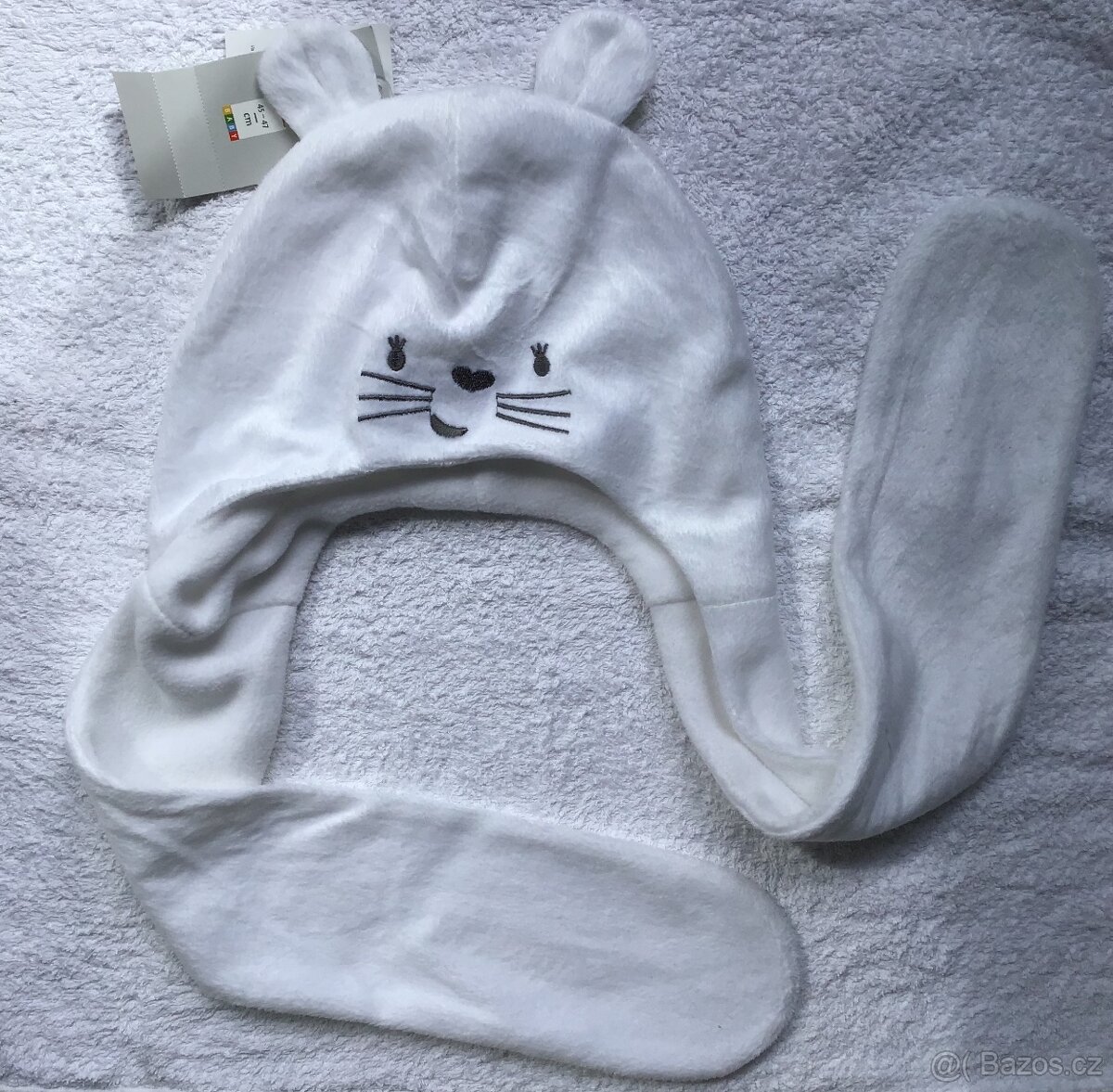 Nová čepice a šála v jednom - bílá = 55 Kč