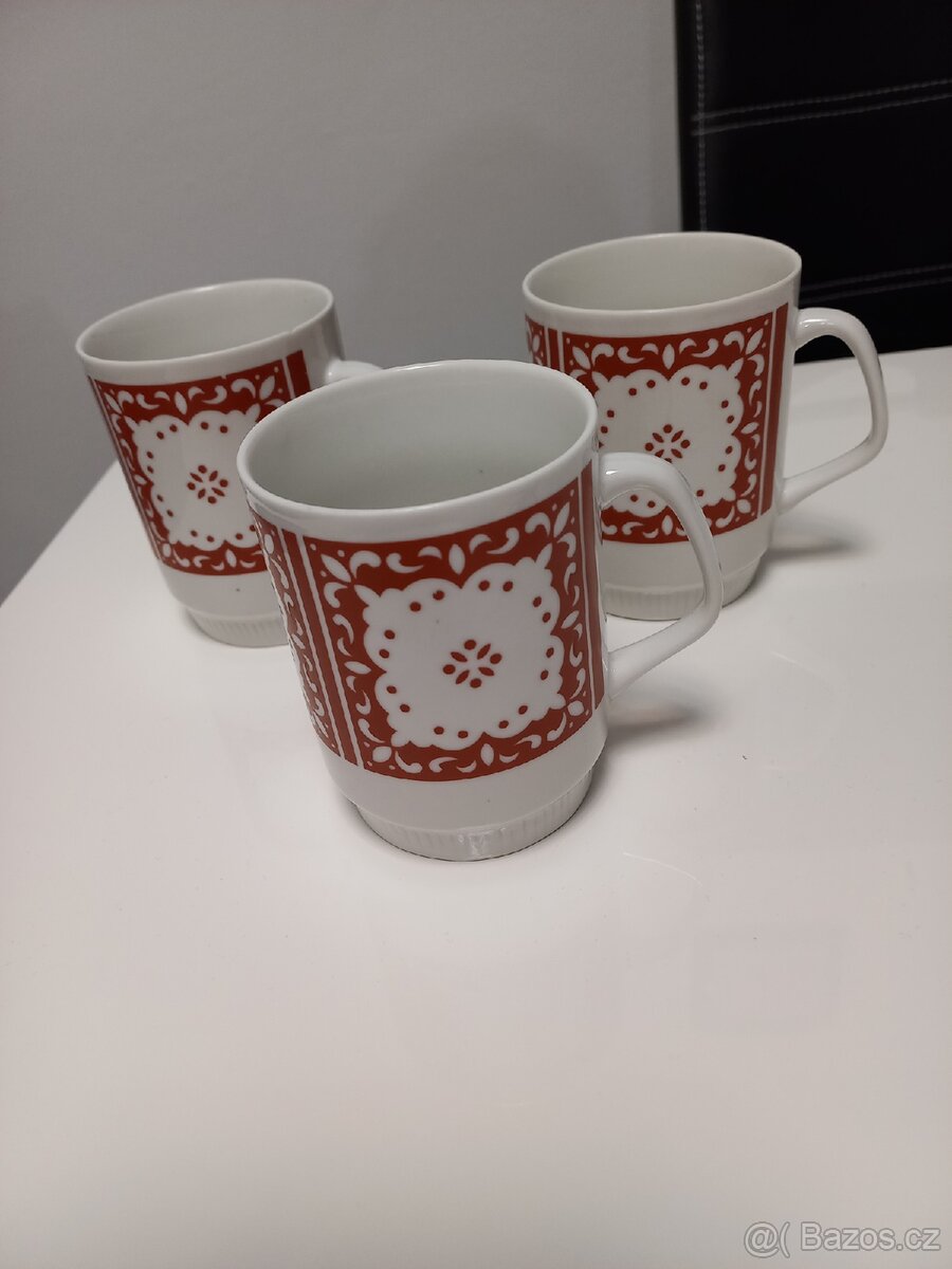 Hrnky 3 ks retro