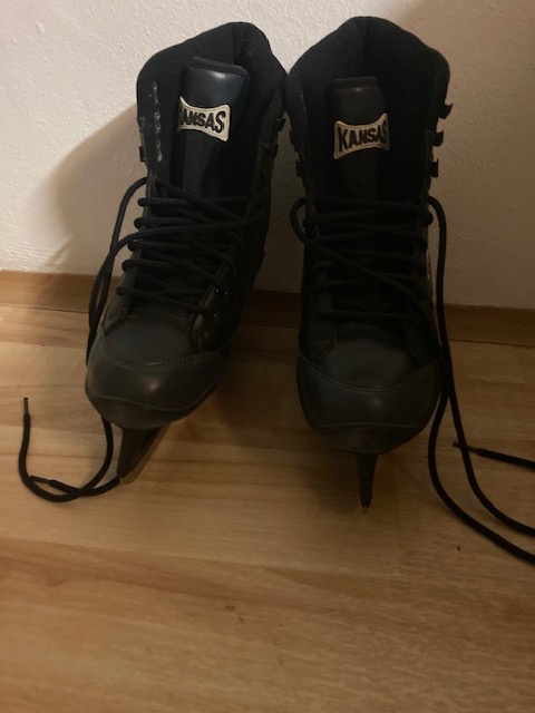 LEVNĚ PRODÁM PÁNSKÉ BRUSLE