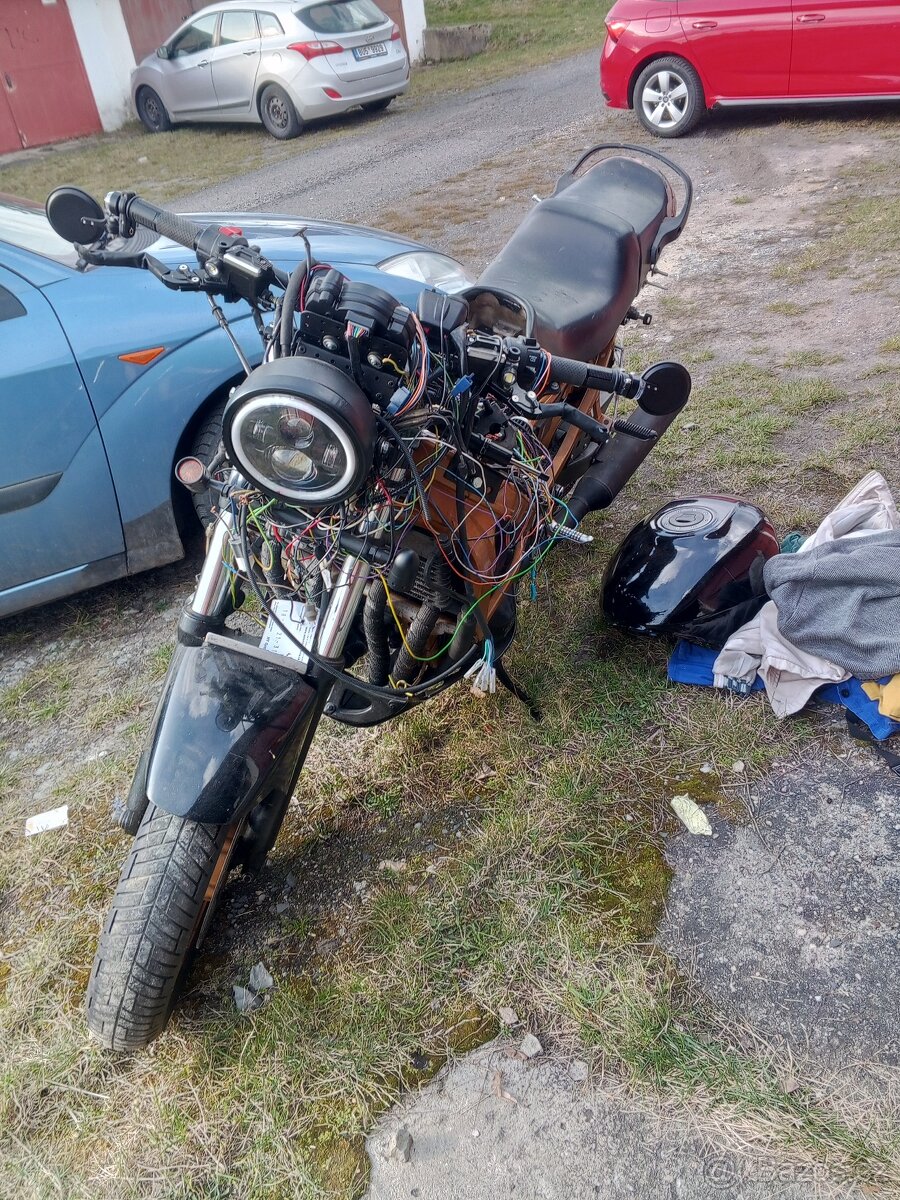 Suzuki GSX 600