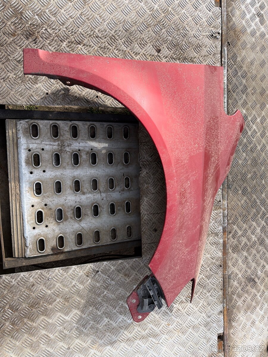 Golf Plus pravý přední blatník