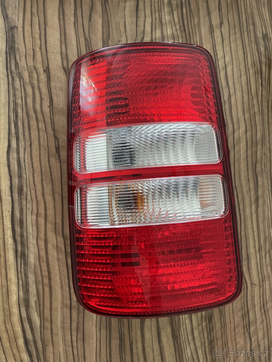 Levé zadní světlo VW Caddy 2010-2015 kompletní