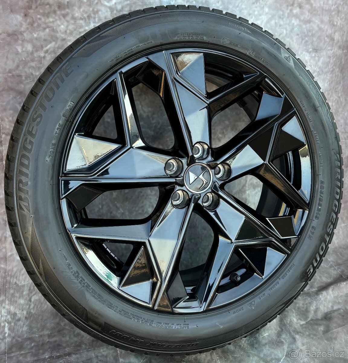 Originální sada alu kol DS 4 205/55R19 97H letní/zimní