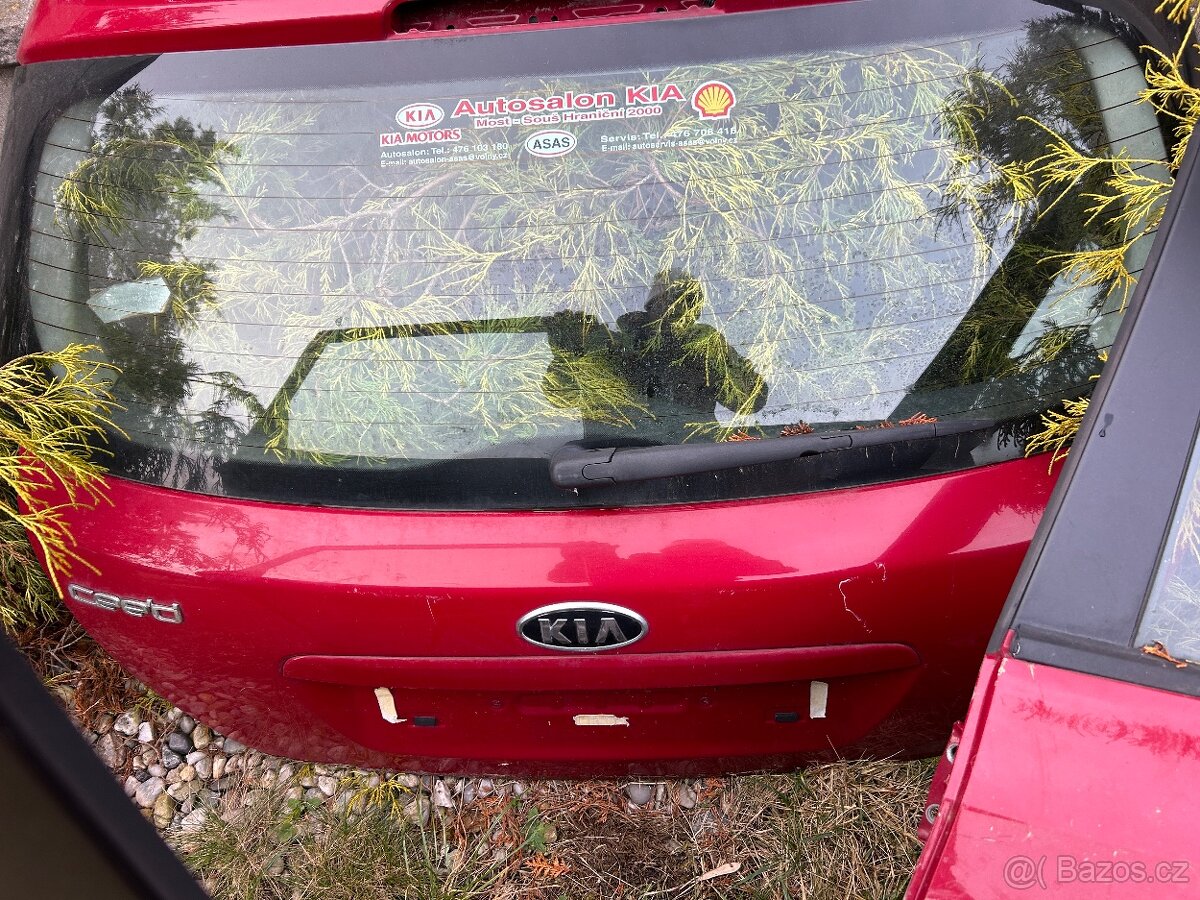 Kia Ceed r.v 2006-2010. Dvere