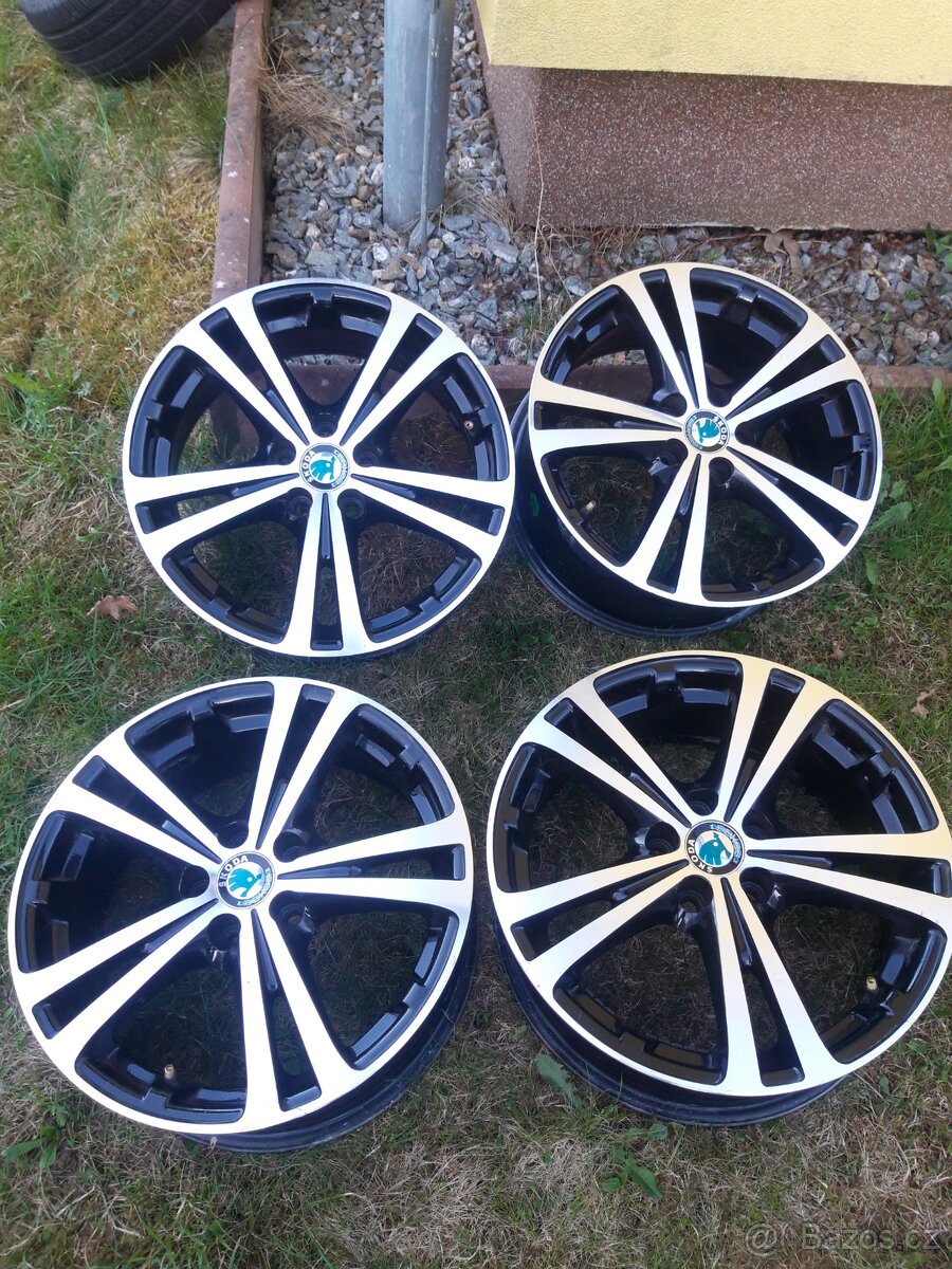 Černá alu kola Škoda r16