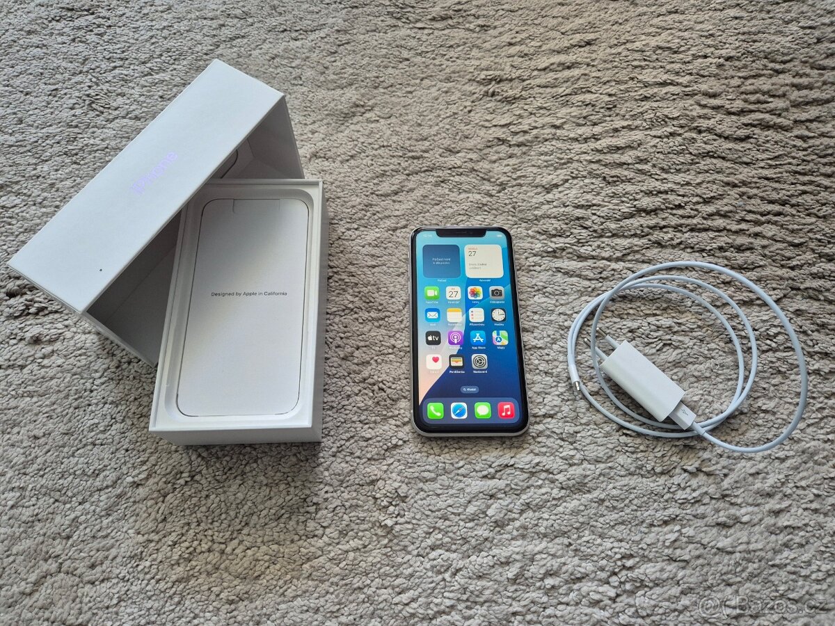iPhone 11 64gb baterie 95%