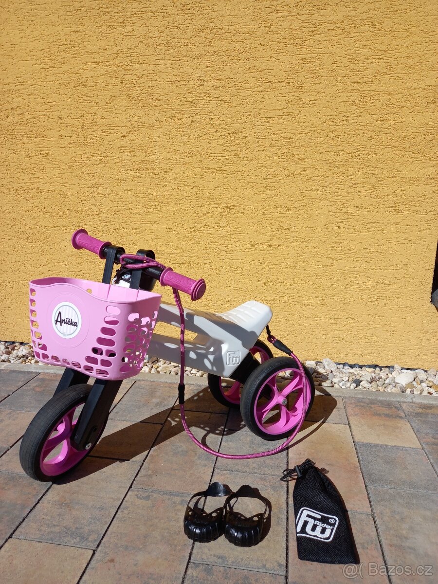 Odrážedlo Funny Wheels s plnou výbavou v top stavu