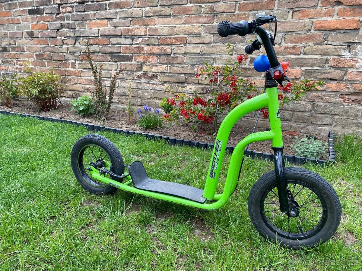 Dětská koloběžka Brother