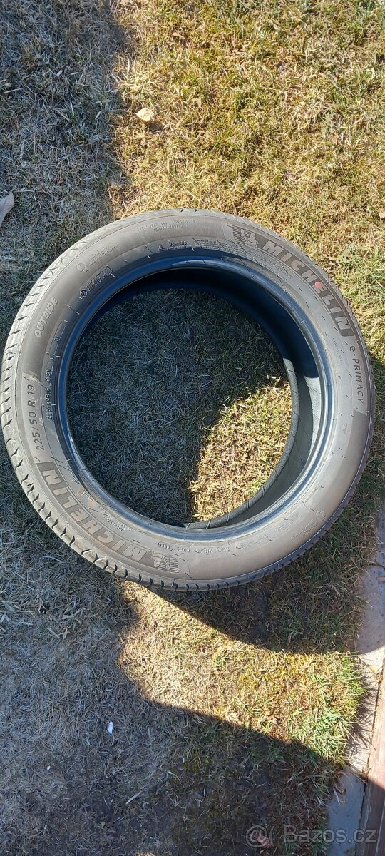 4 ks letní pneu 225/50/R19 Michelin