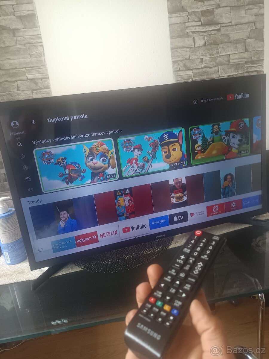 Tv Smart 82 cm podporuje WiFi YouTube Netflix a další