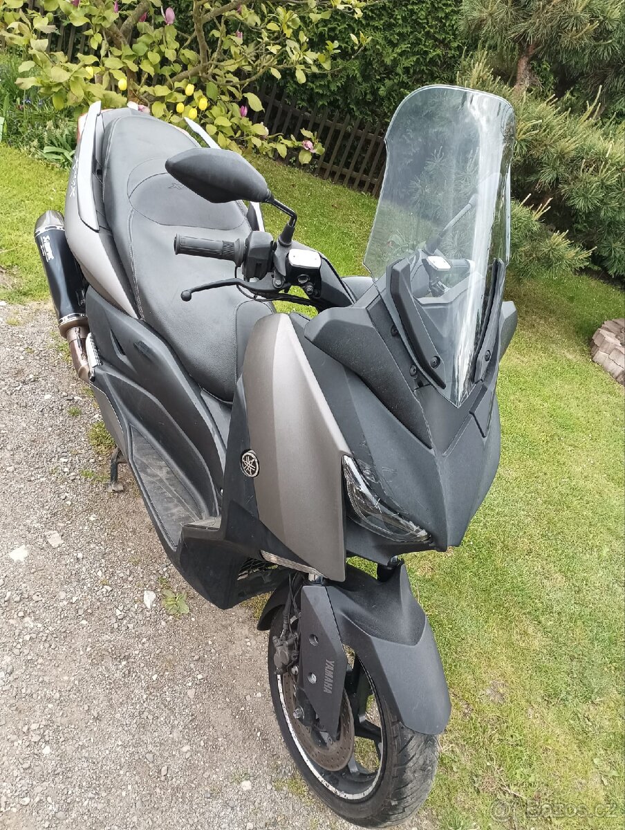 Yamaha x-max 300
