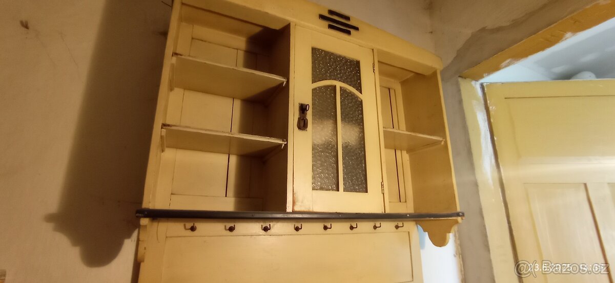 Kuchyňská skříňka