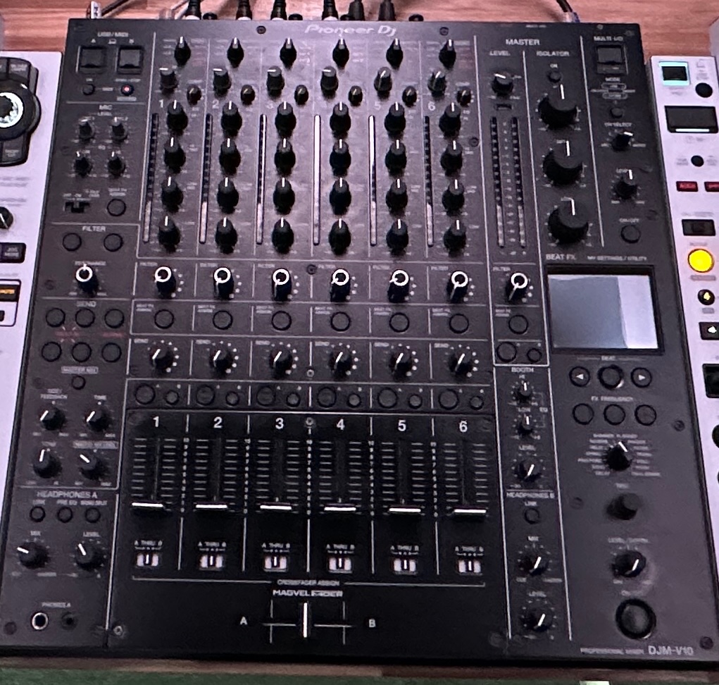 Pioneer DJM V-10