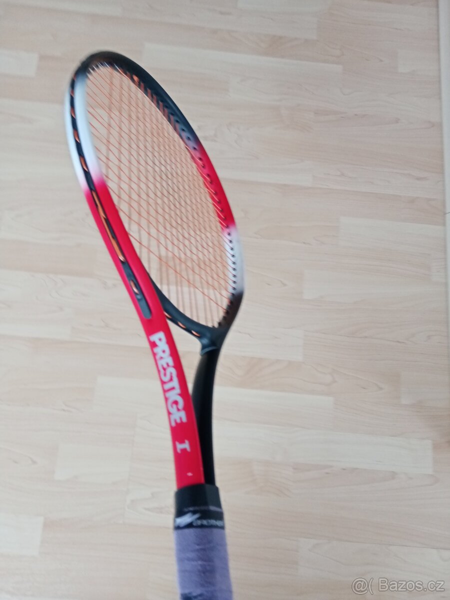 Tenisová raketa