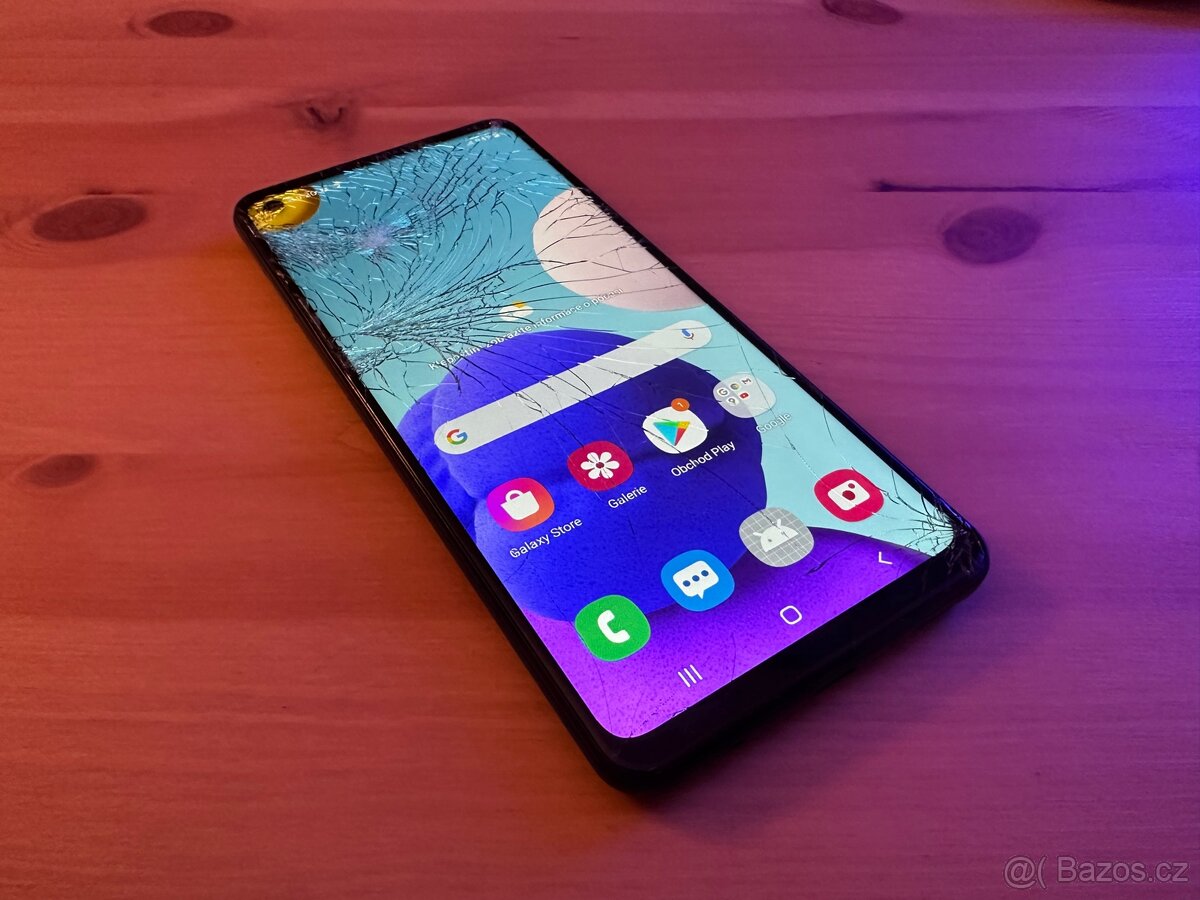 Samsung A21s plně funkční, prasklý displej