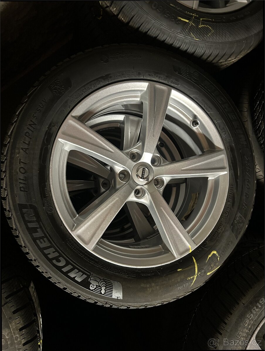 Volvo XC90 II originál alu 18 zimní kola 235/60