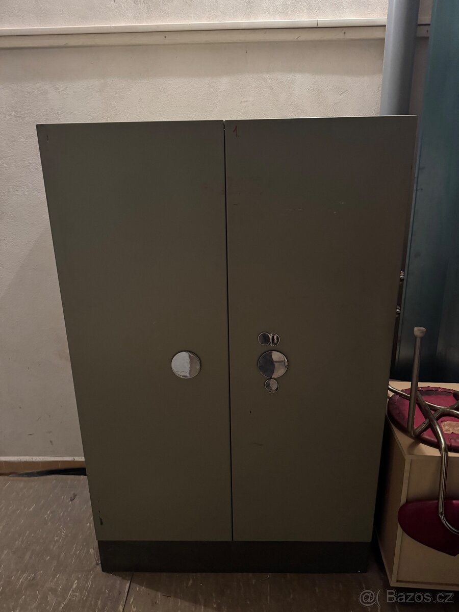 Trezorová skříň kovona