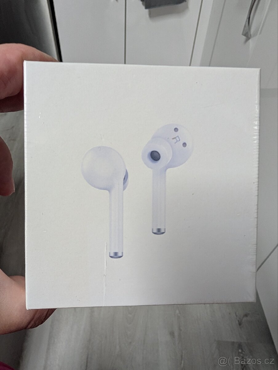 TW40 Wireless Earphones