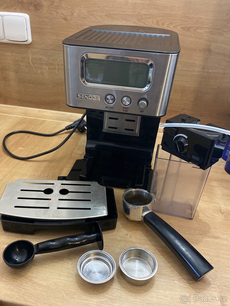 Kávovar SENCOR SES 4090SS Espresso