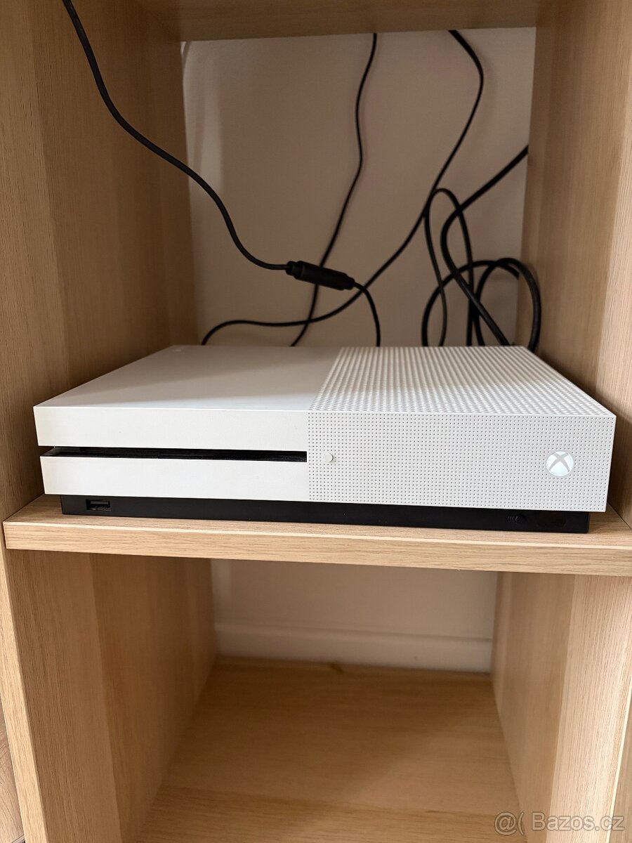 Xbox One S
