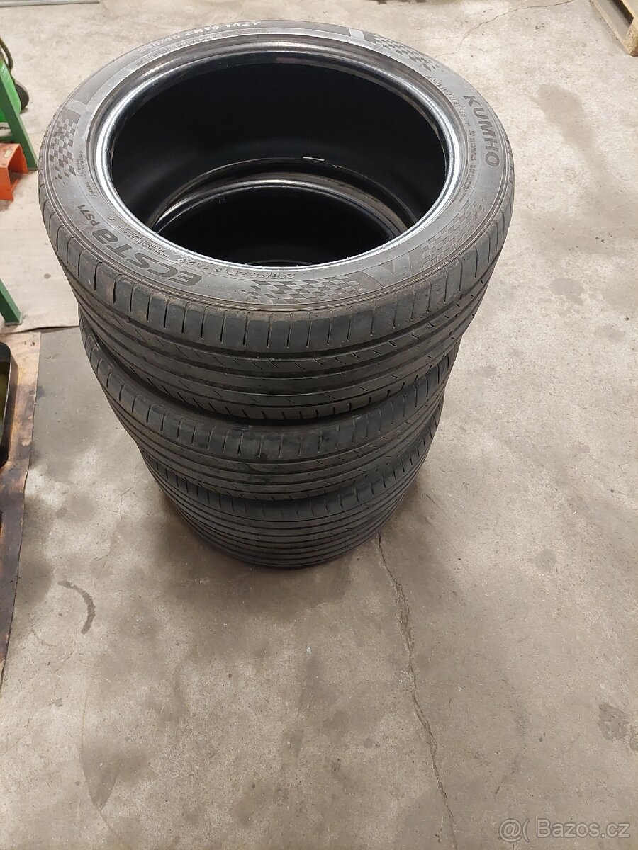 Pneu 245/45 r19