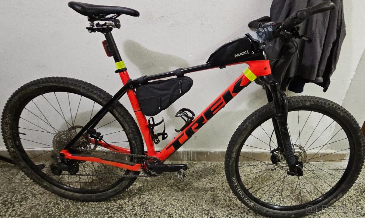 Prodám TREK Procaliber 9.5 radioactive red/black XL