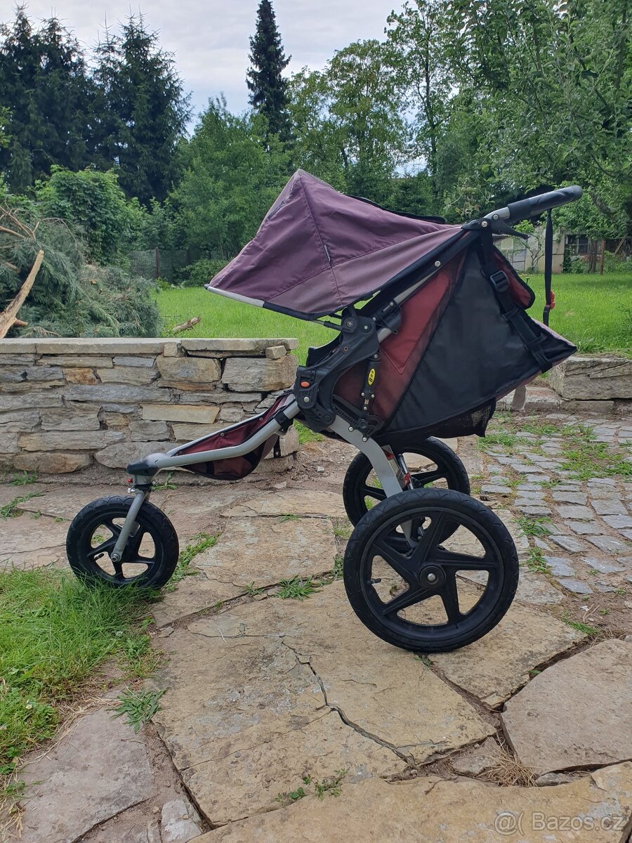 skládací terénní kočárek B.O.B