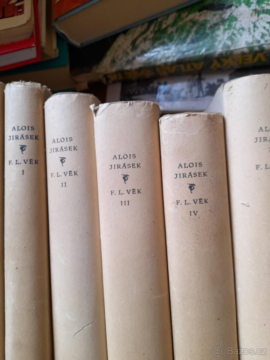 pozůstalost - cca 700 knih