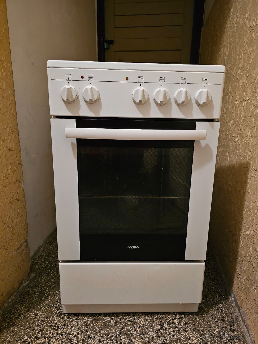 Prodám elektrický sporák Mora