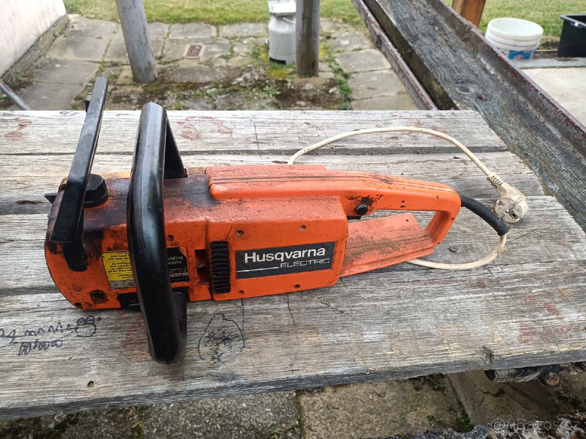 Elektrická řetězová pila Husqvarna