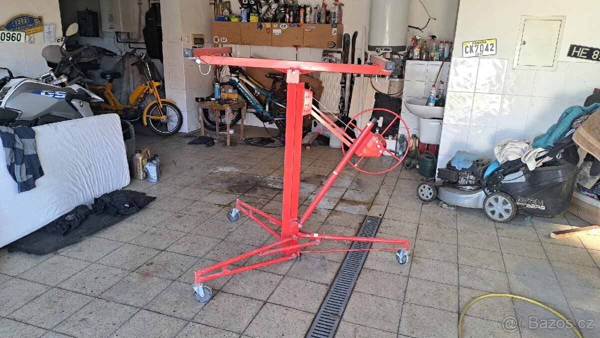 Zvedák sádrokartonu