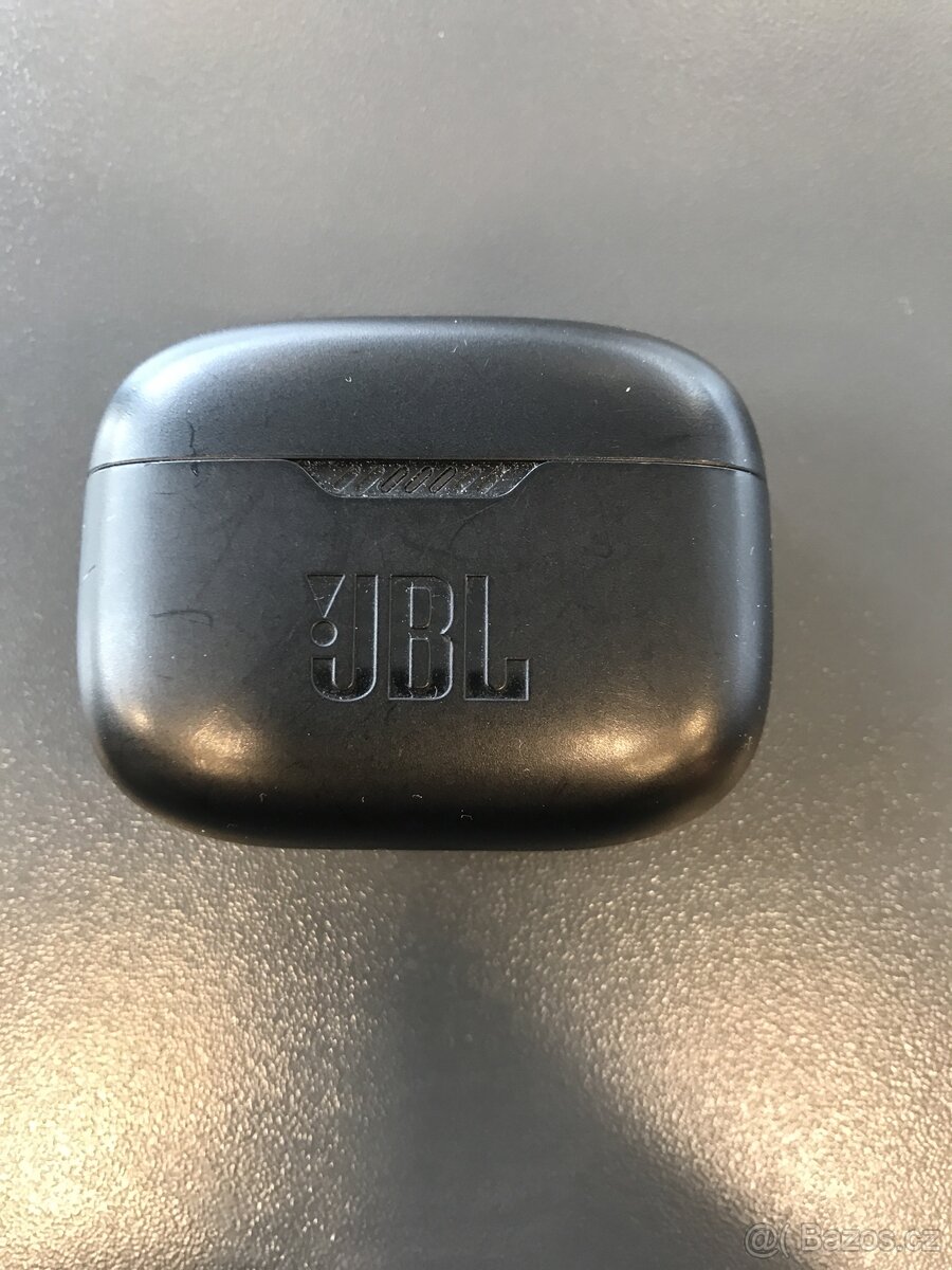Bezdrátové sluchátka JBL Tune Buds