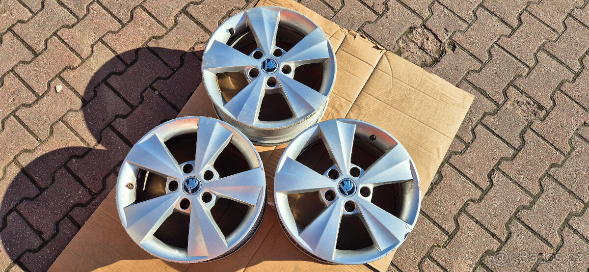 Alu kola Škoda Octavia 5x112 6,5x16 ET46 5E0 601 025 C