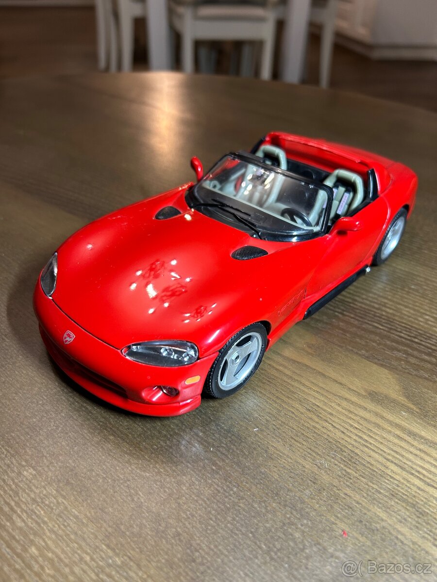 Dodge viper 1:18 Burago