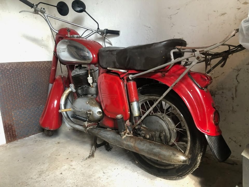 Jawa 250/353 Kývačka rok 1962