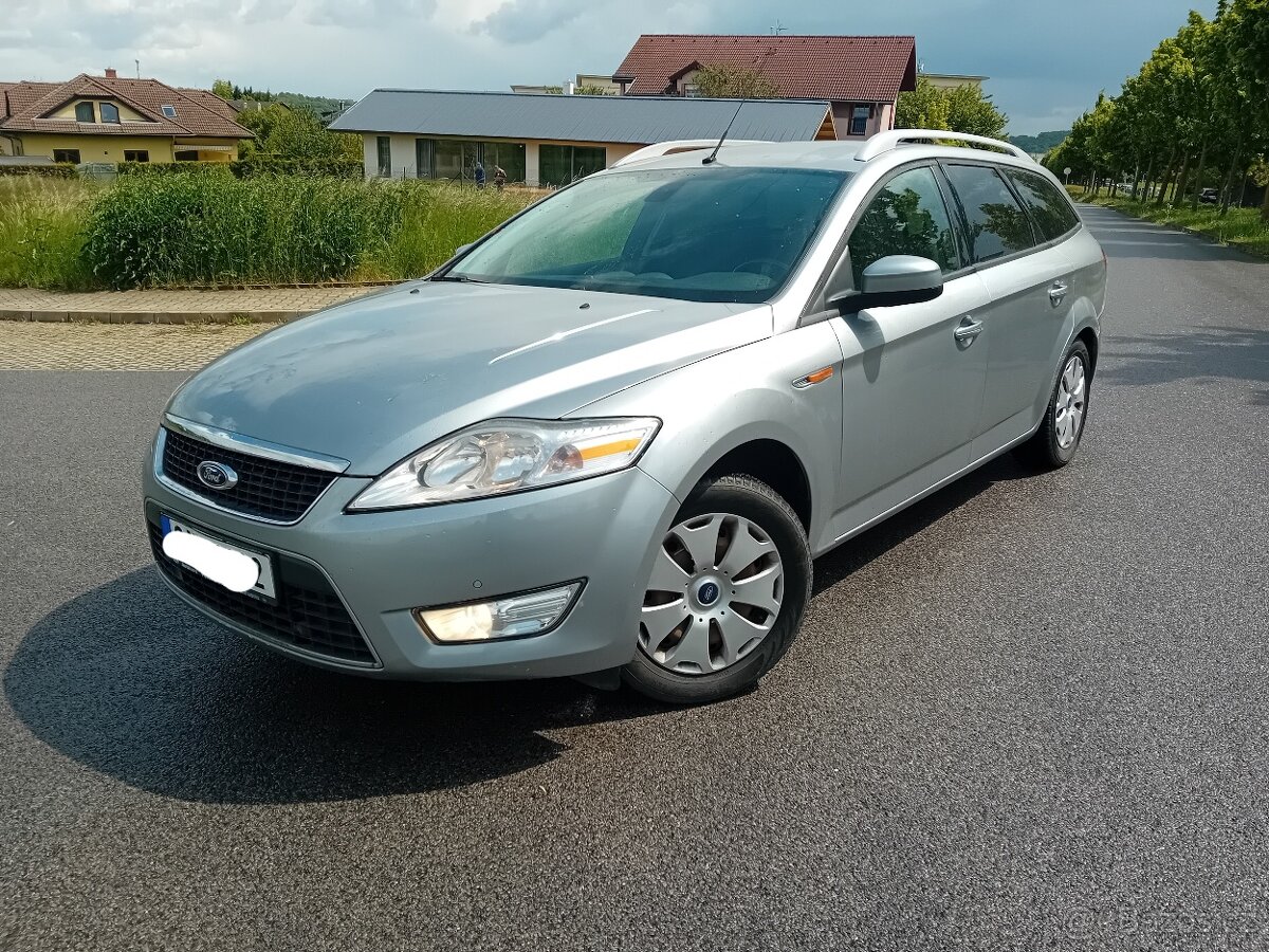 Ford Mondeo Combi 2.0 16V, r. 2010, koupeno ČR, Benzin