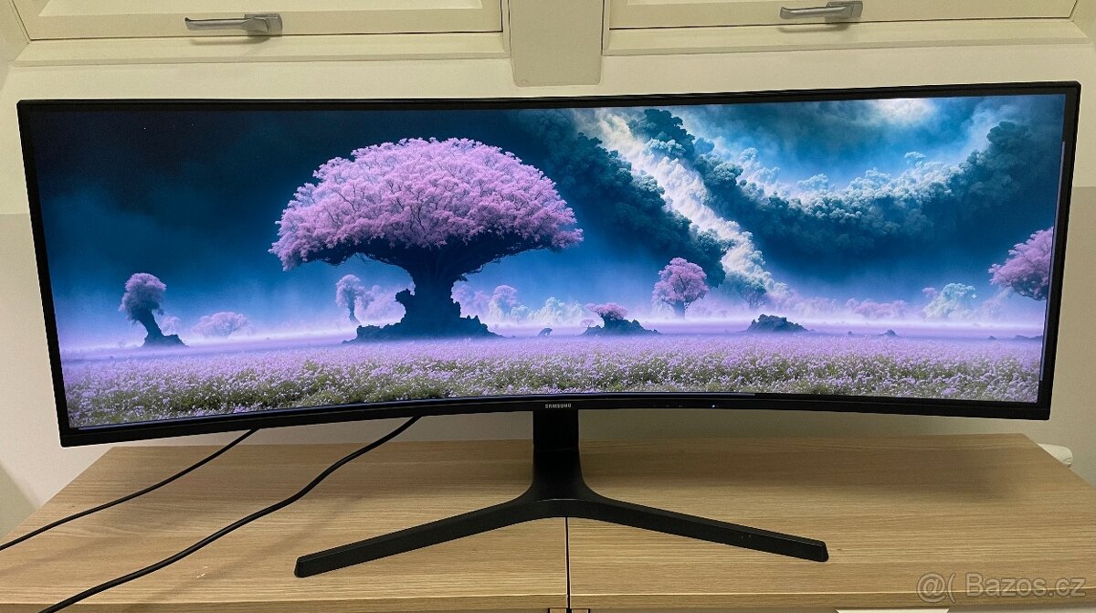43" Samsung 43CJ89 + držák