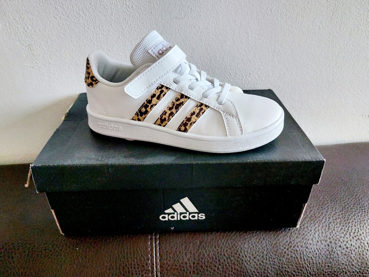 Adidas v. 31 Nové